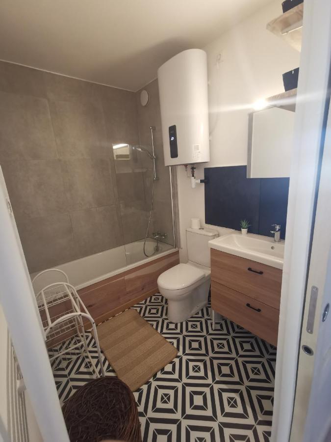 Magnifique Studio Plein Centre Понтарлье Экстерьер фото